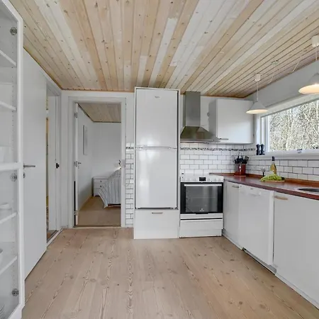 Casa vacanze Awesome In With Kitchen Thyholm
